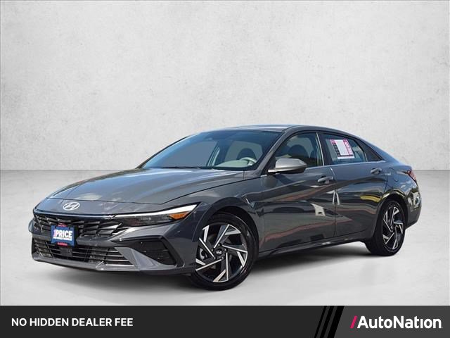 Used 2025 Hyundai Elantra SEL FWD image 1