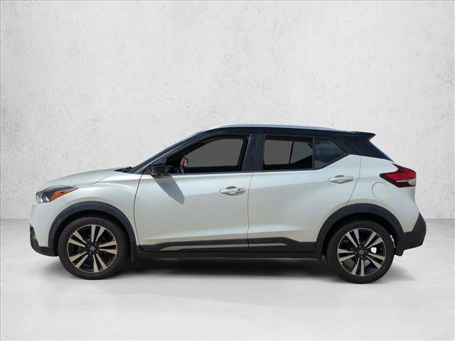 Used 2020 Nissan Kicks SR w/ SR Premium Package FWD image 8