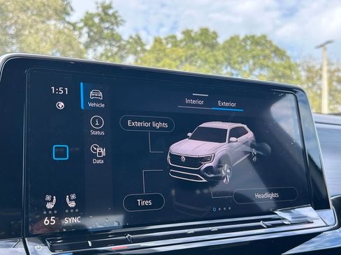 New 2026 Volkswagen Atlas Cross Sport SE FWD image 30