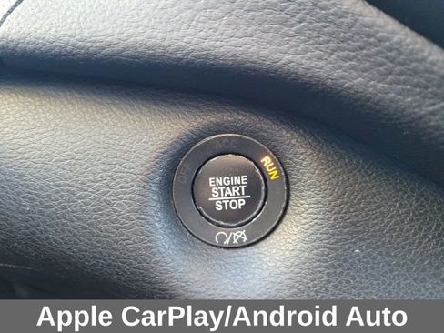 Used 2019 Jeep Cherokee Limited w/ Luxury Group image 9