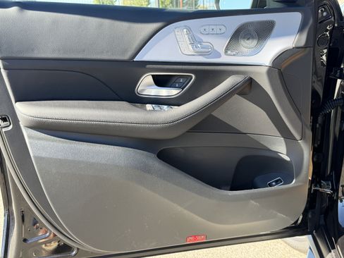 New 2026 Mercedes-Benz GLS 450 4MATIC image 16
