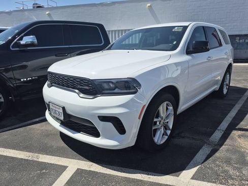 Used 2025 Dodge Durango GT AWD/4WD image 2