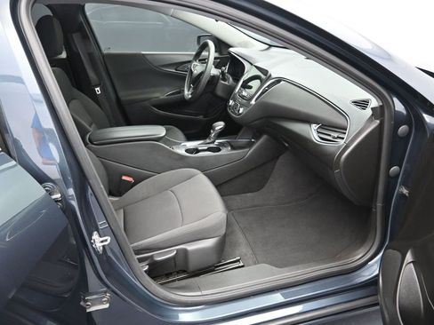 Used 2021 Chevrolet Malibu LT image 25