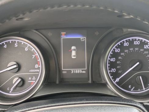 Used 2023 Toyota Camry SE image 19