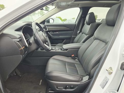 Certified 2025 MAZDA CX-50 AWD 2.5 Hybrid w/ Cargo Package image 9