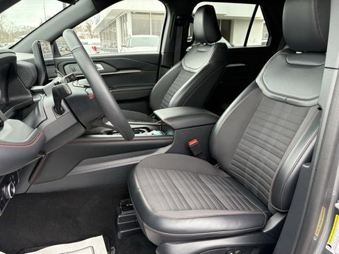 Used 2025 Ford Explorer ST-Line image 7