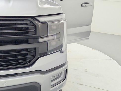 Used 2025 Ford F150 Platinum AWD/4WD image 34