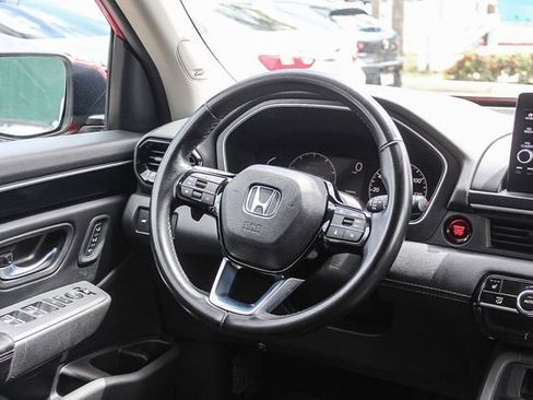 Used 2025 Honda Pilot Touring image 21