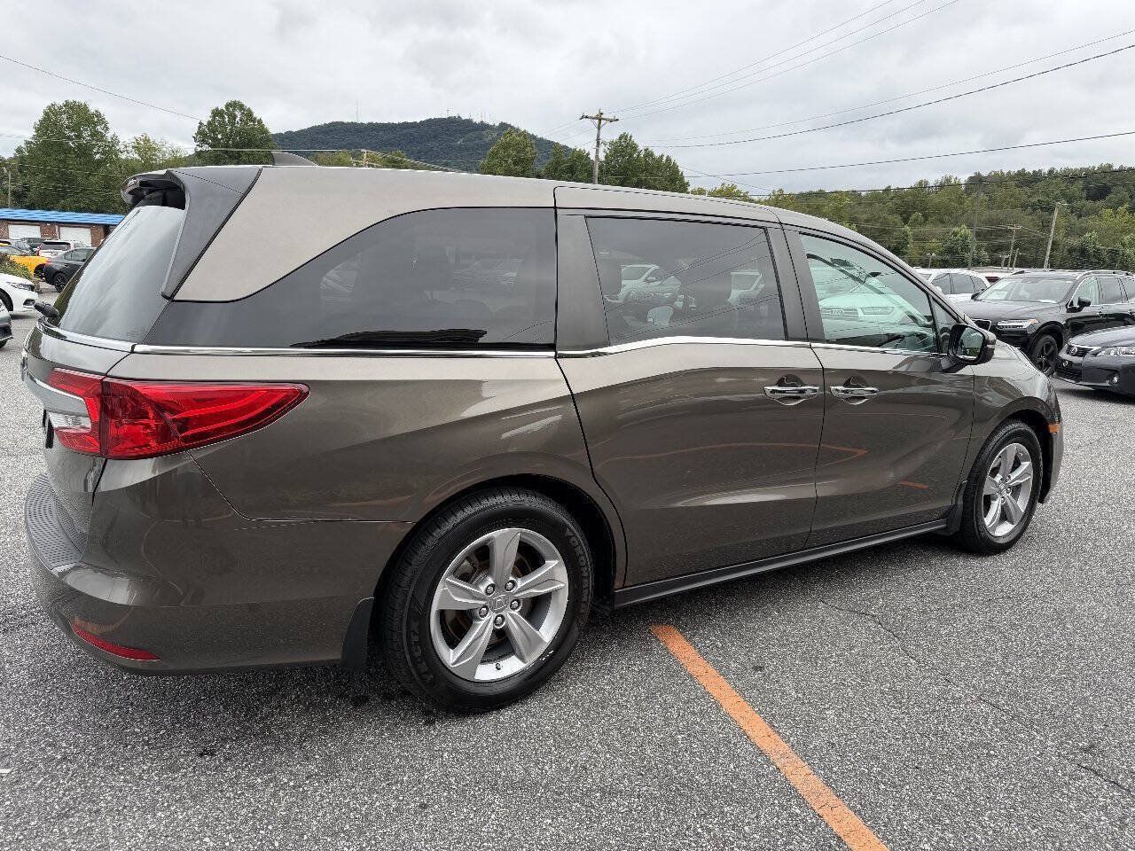 Used 2020 Honda Odyssey EX image 6