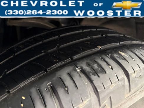 Used 2023 Chevrolet Suburban LT w/ LT Signature Package image 36