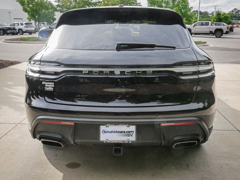 Used 2022 Porsche Macan AWD/4WD image 9