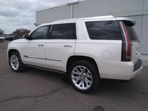 Used 2015 Cadillac Escalade Premium AWD/4WD image 7
