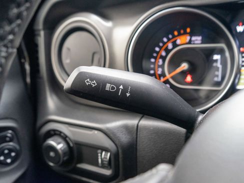 Used 2023 Jeep Wrangler Unlimited Sport AWD/4WD image 26