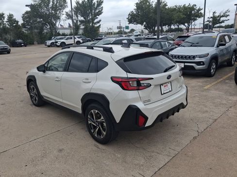 Used 2025 Subaru Crosstrek 2.5i Premium AWD/4WD image 8
