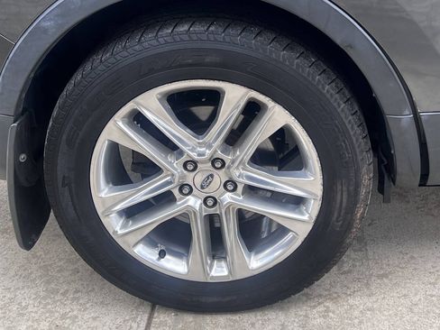 Used 2016 Ford Explorer Limited w/ Equipment Group 301A AWD/4WD image 10