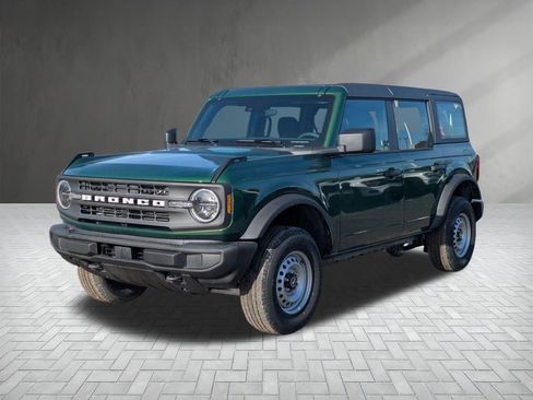 New 2025 Ford Bronco 4-Door image 3