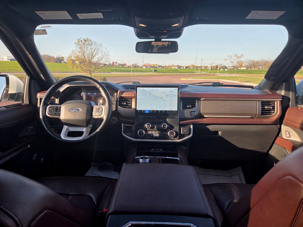 Used 2022 Ford Expedition Max Limited AWD/4WD image 17