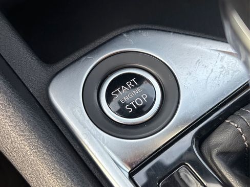 Used 2020 Nissan Sentra SV image 29