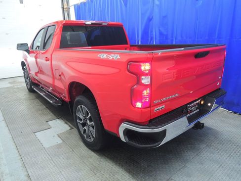 Used 2025 Chevrolet Silverado 1500 LT image 8