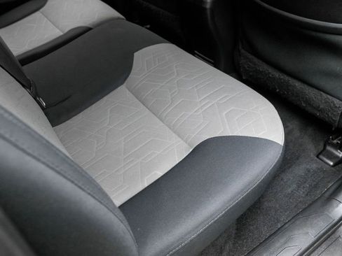 Used 2021 Toyota Tacoma TRD Sport w/ Technology Package image 36