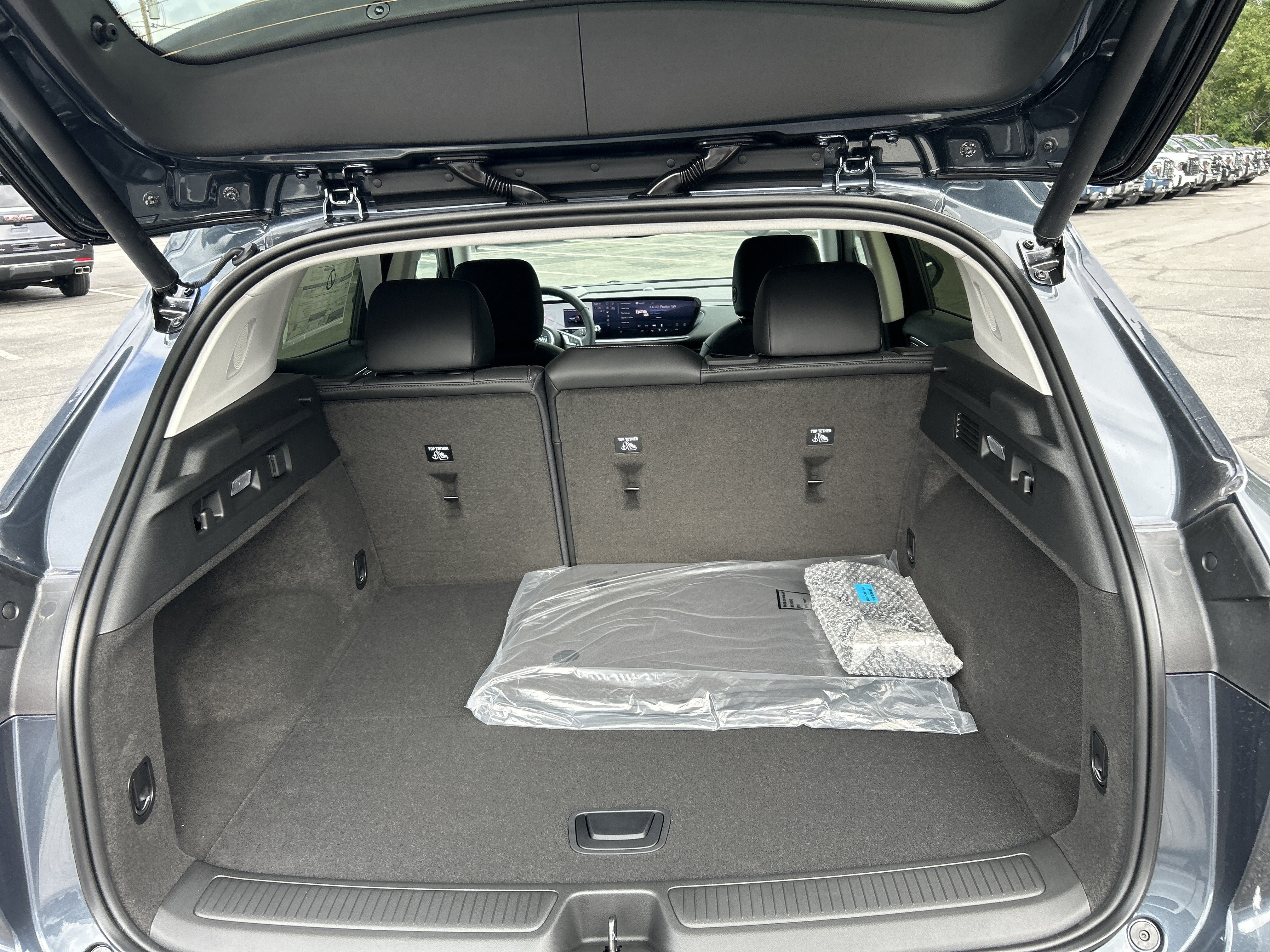 New 2026 Buick Envision Preferred AWD/4WD image 12