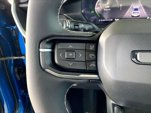 New 2026 Jeep Cherokee Overland w/ Trailer Tow Group image 15