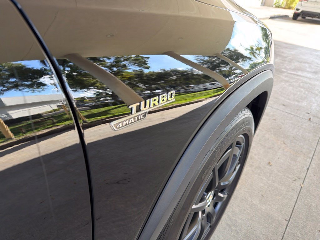 Used 2025 Mercedes-Benz GLB 35 AMG 4MATIC w/ AMG Night Package image 27