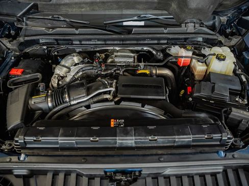 Used 2022 GMC Sierra 3500 AT4 w/ AT4 Preferred Package image 28