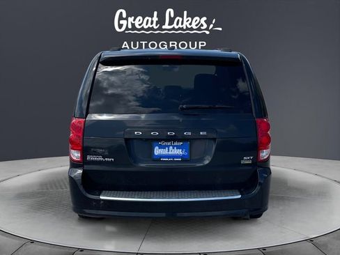 Used 2016 Dodge Grand Caravan SXT w/ Rear Park Assist Package FWD image 4