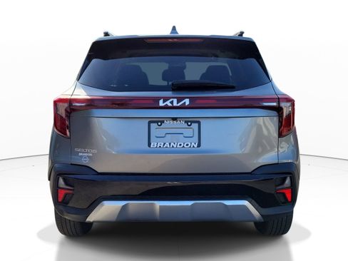 Used 2025 Kia Seltos S FWD image 7