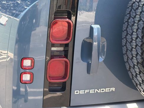 Used 2025 Land Rover Defender 110 S AWD/4WD image 31