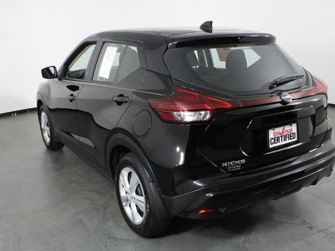 Certified 2025 Nissan Kicks Play S FWD image 4