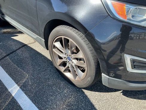 Used 2016 Ford Edge Titanium w/ Equipment Group 302A image 9