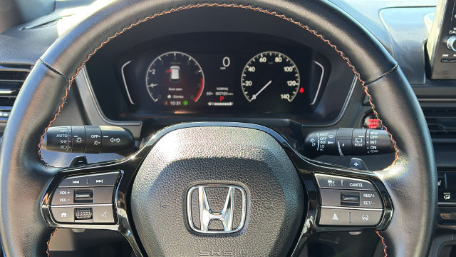 Used 2025 Honda Pilot TrailSport image 14