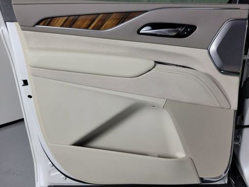Certified 2024 Cadillac Escalade ESV Sport Platinum w/ LPO, Floor Liner Package AWD/4WD image 14