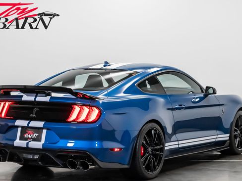 Used 2021 Ford Mustang Shelby GT500 w/ Technology Package image 5