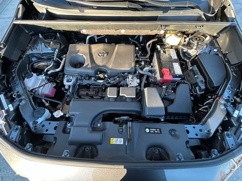 Used 2025 Toyota RAV4 XLE image 28