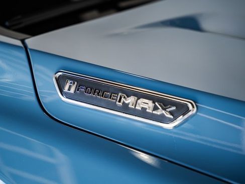 New 2025 Toyota 4Runner Limited image 14