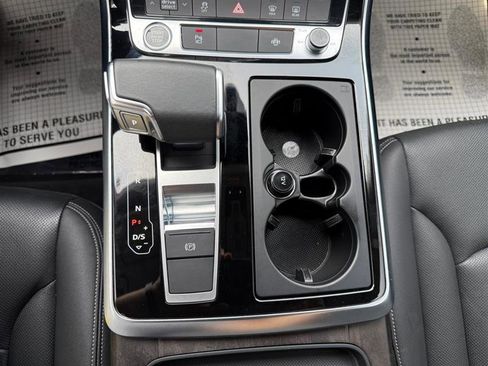 Used 2023 Audi Q8 Premium Plus w/ Premium Plus Package image 23