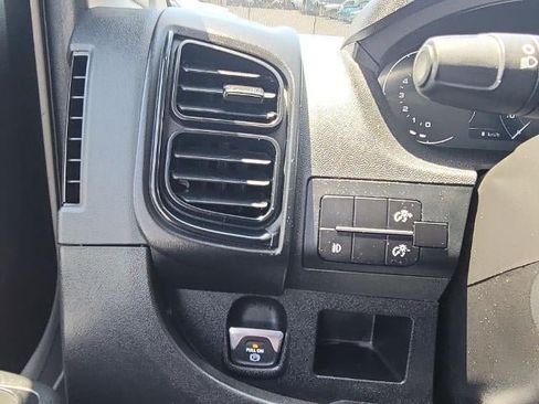 Used 2025 RAM ProMaster 2500 w/ U-Haul Equipment Group FWD image 17
