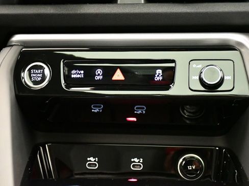 Used 2025 Audi Q5 Premium Plus w/ Premium Plus image 27