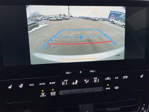 Used 2025 Toyota bZ4X AWD image 20