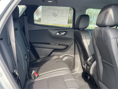 New 2024 Chevrolet Blazer LT FWD image 23