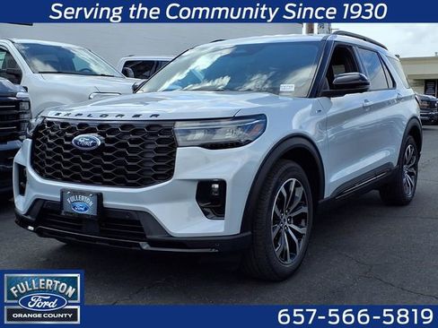 New 2026 Ford Explorer ST-Line RWD image 1