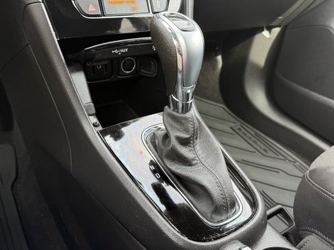 Used 2022 Buick Encore Preferred w/ Safety Package image 19