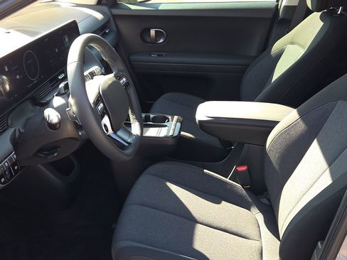 New 2026 Hyundai Ioniq 5 SE image 16