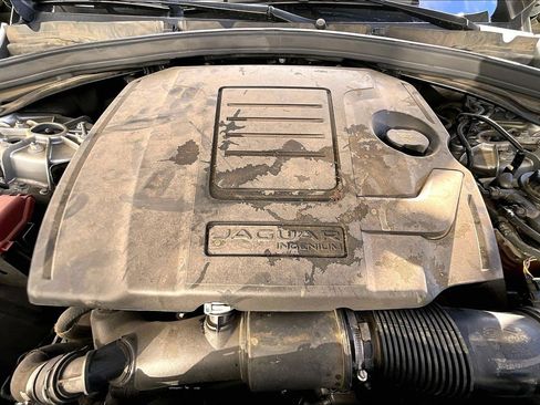 Used 2021 Jaguar F-PACE S image 10