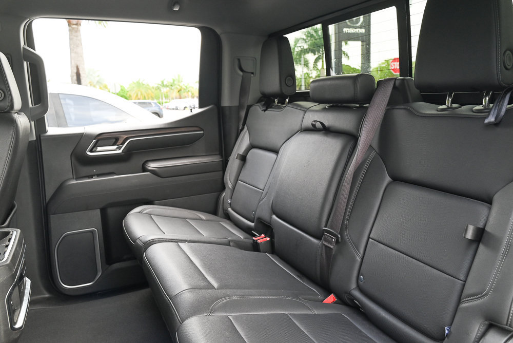 Used 2023 GMC Sierra 1500 SLT w/ SLT Premium Plus Package RWD image 11