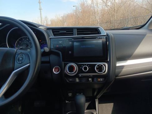 Used 2017 Honda Fit EX image 19