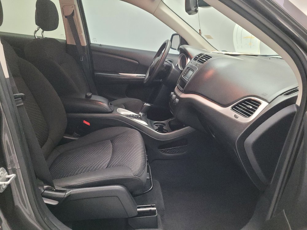 Used 2018 Dodge Journey SE w/ Mopar All Weather Group FWD image 21